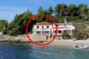 Отель Seaside secluded apartments Cove Tvrdni Dolac, Hvar - 2997  Гдинь 